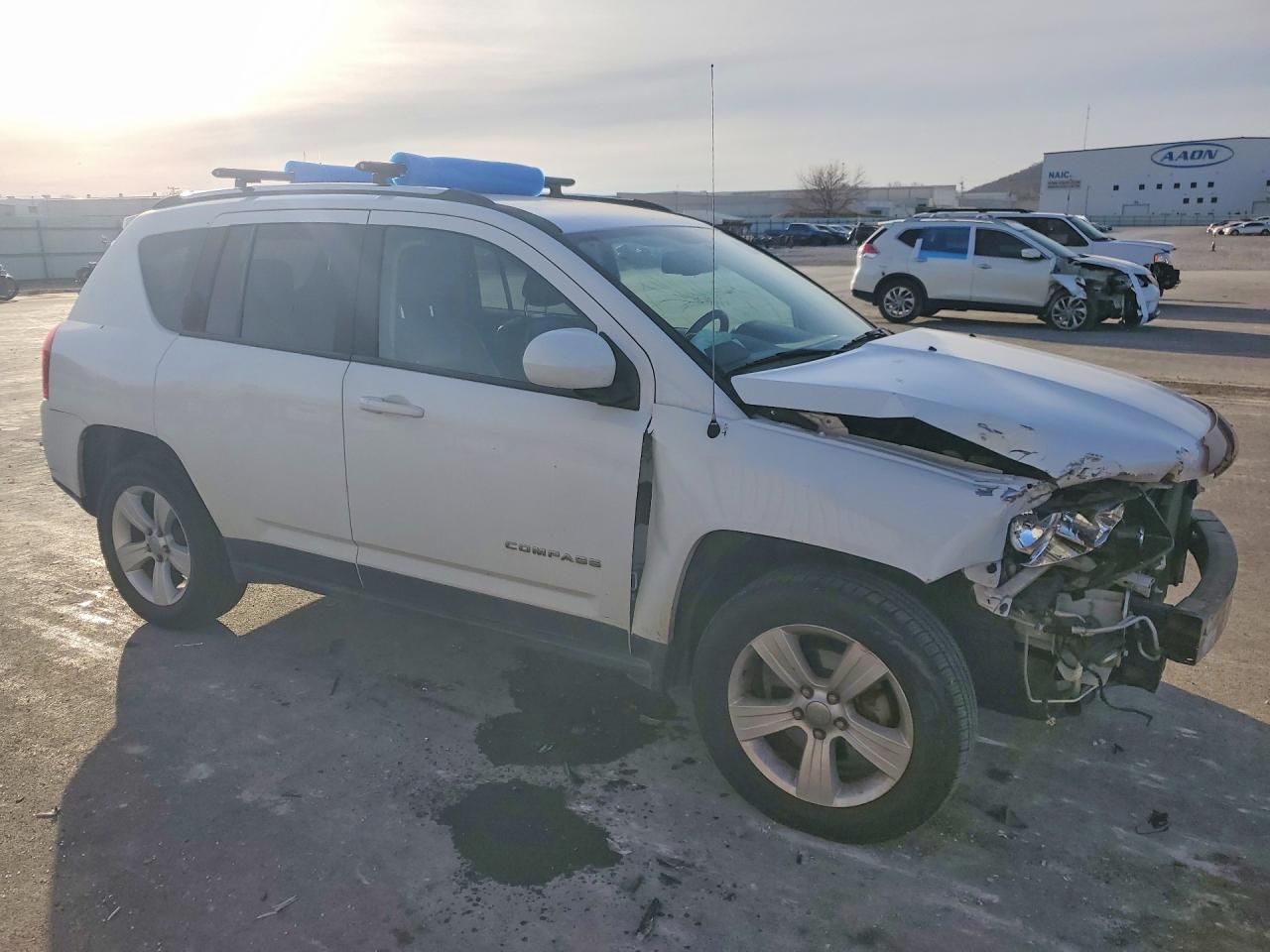 2014 JEEP COMPASS LATITUDE photo 4