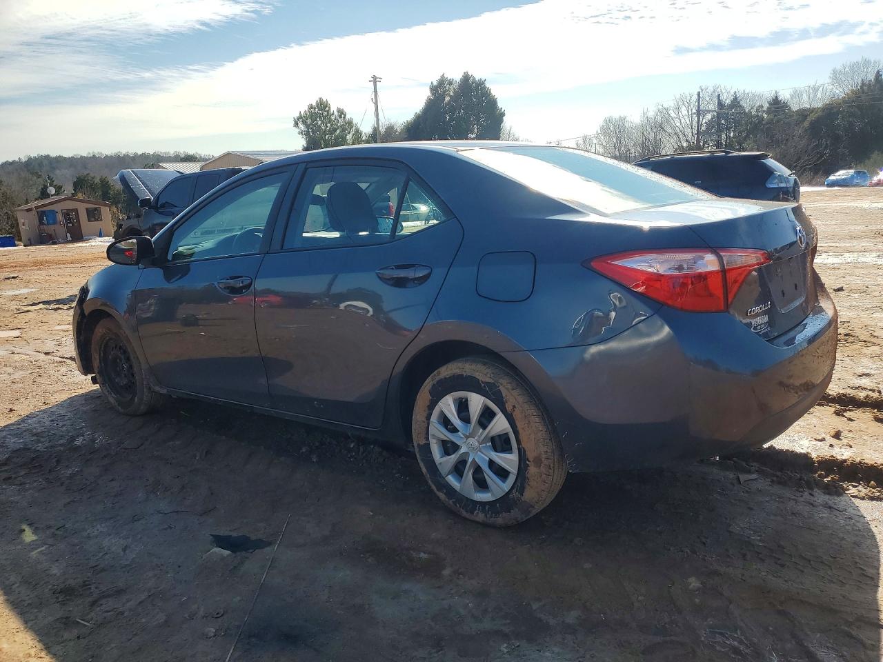 2017 TOYOTA COROLLA L photo 3