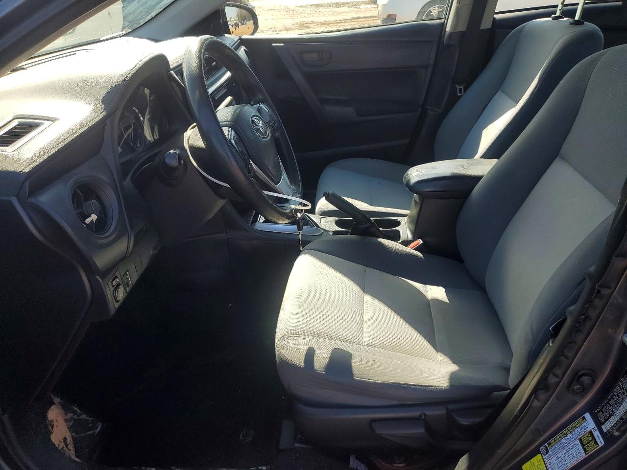 2017 TOYOTA COROLLA L photo 13