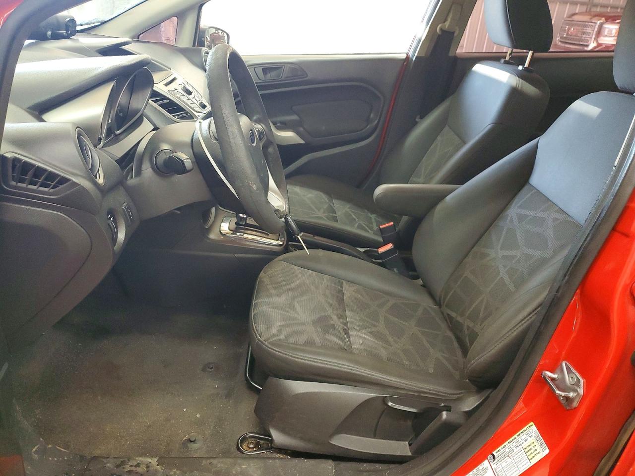 2012 FORD FIESTA SE photo 19
