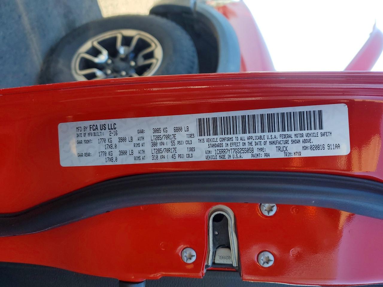 2016 RAM 1500 REBEL photo 23