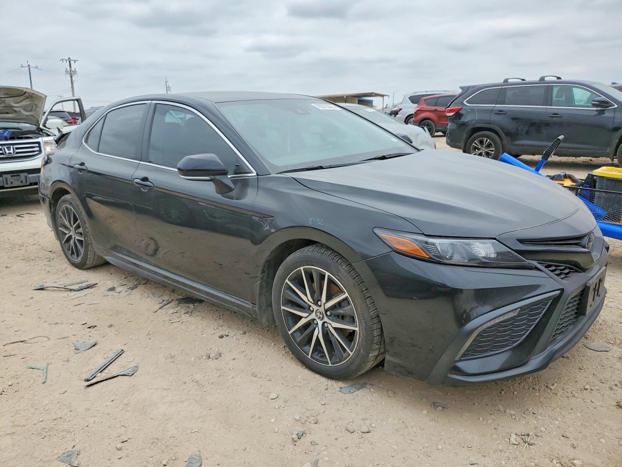 2024 TOYOTA CAMRY SE photo 4