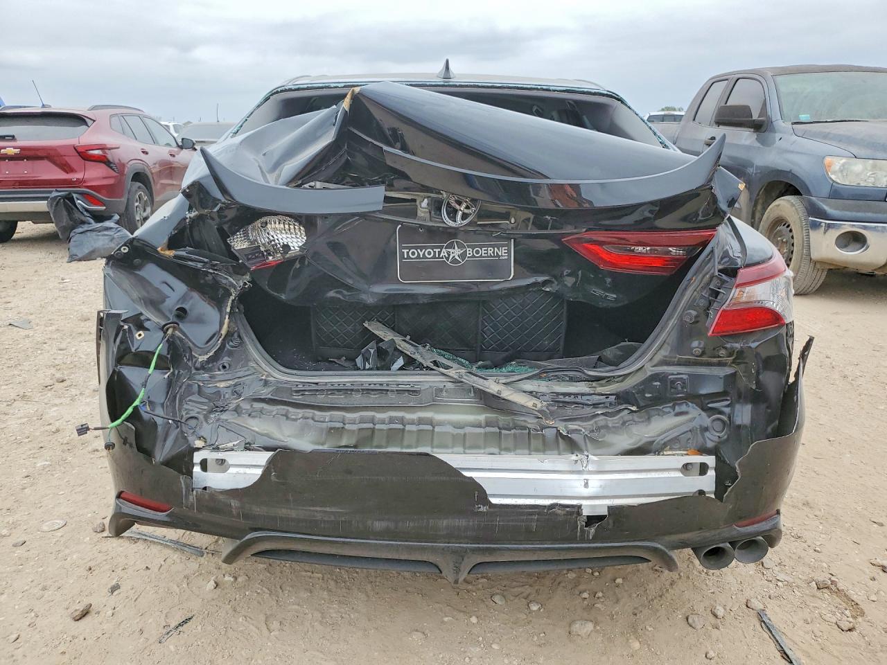 2024 TOYOTA CAMRY SE photo 6