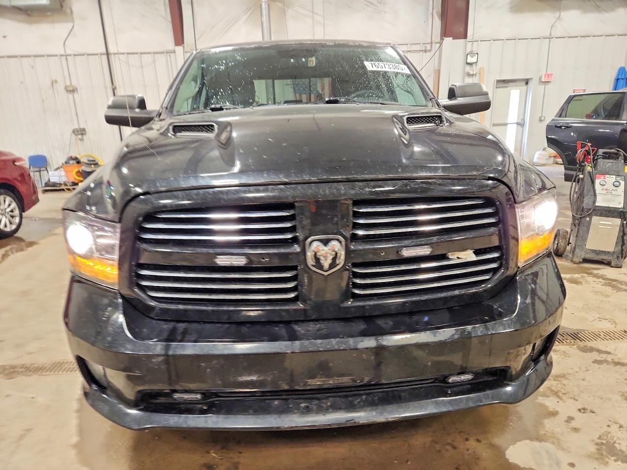 2017 RAM 1500 SPORT photo 5