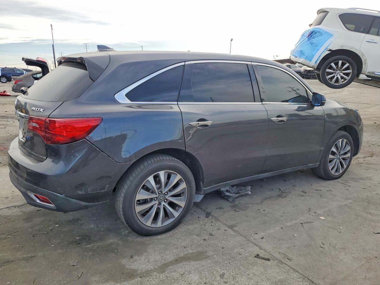 2016 ACURA MDX photo 5
