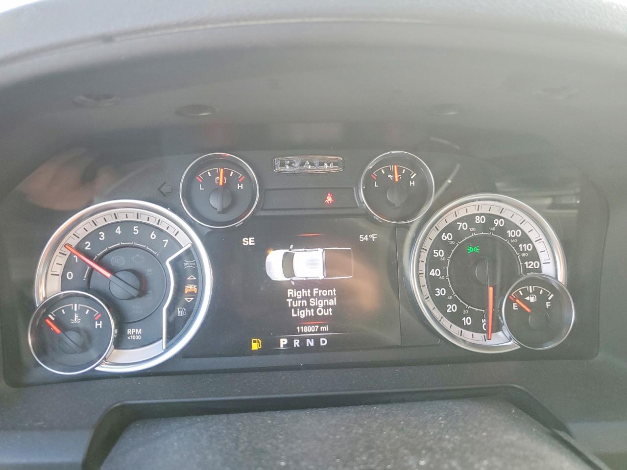 2013 RAM 1500 SLT photo 9