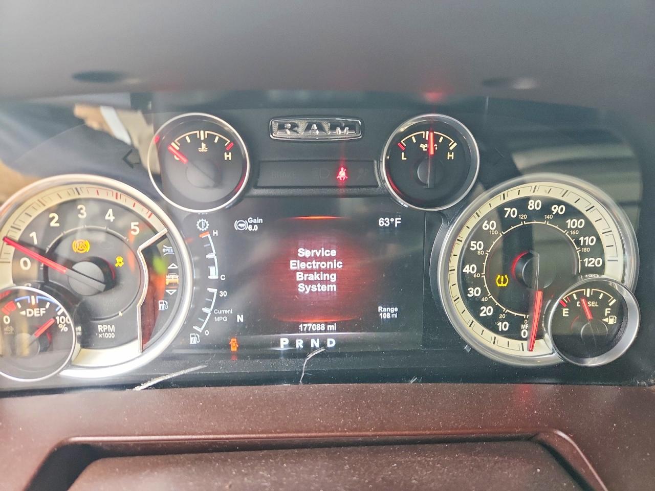 2017 RAM 2500 LARAMIE photo 9