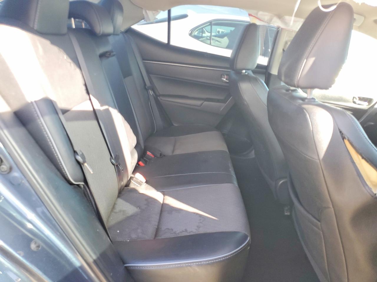2016 TOYOTA COROLLA L photo 19