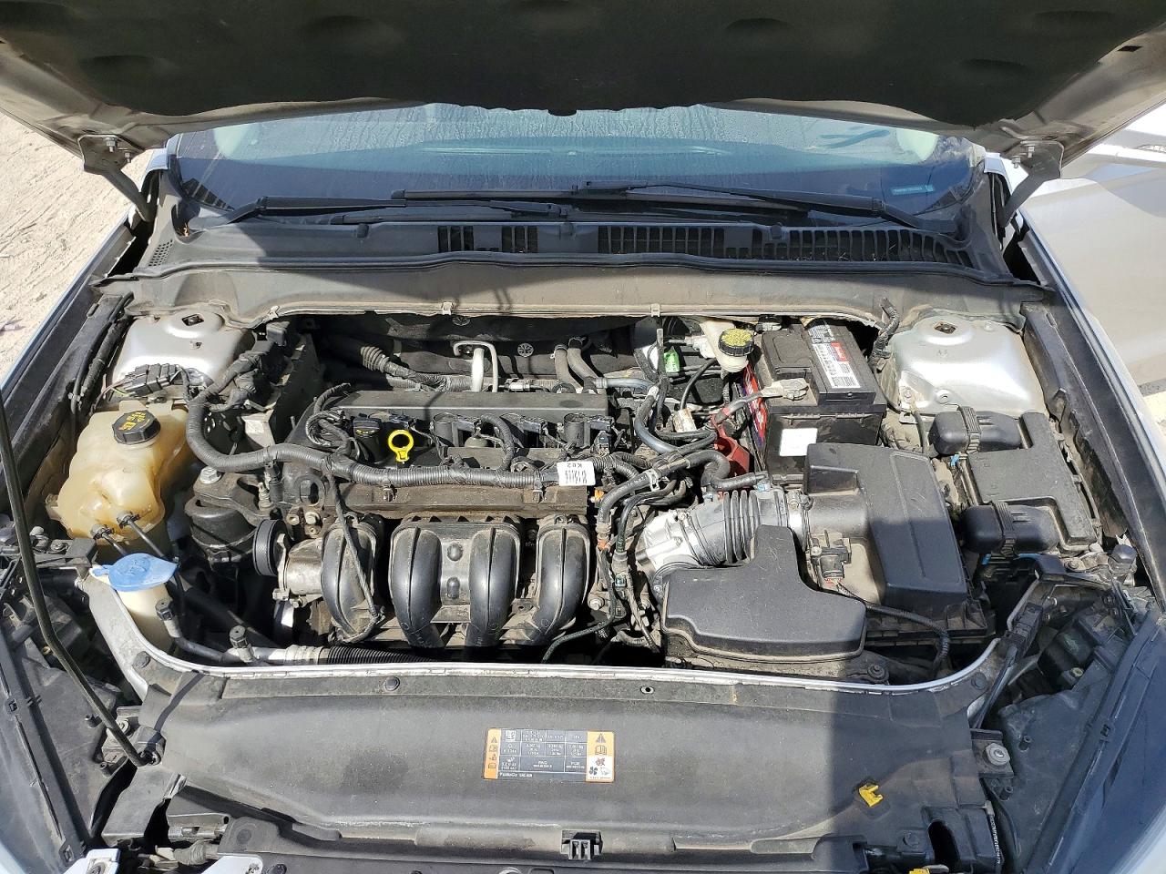 2016 FORD FUSION SE photo 21