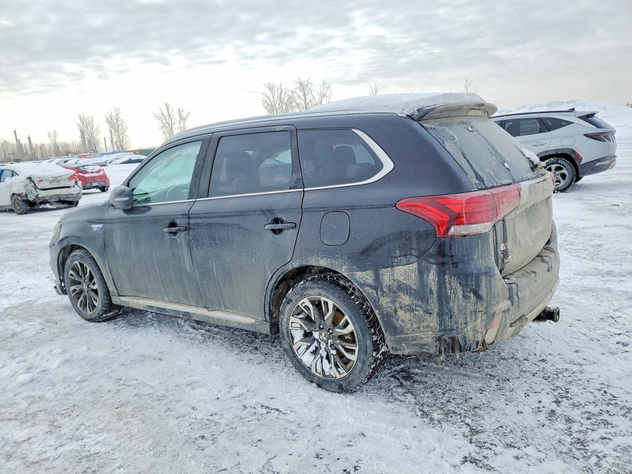 2018 MITSUBISHI OUTLANDER SE photo 2