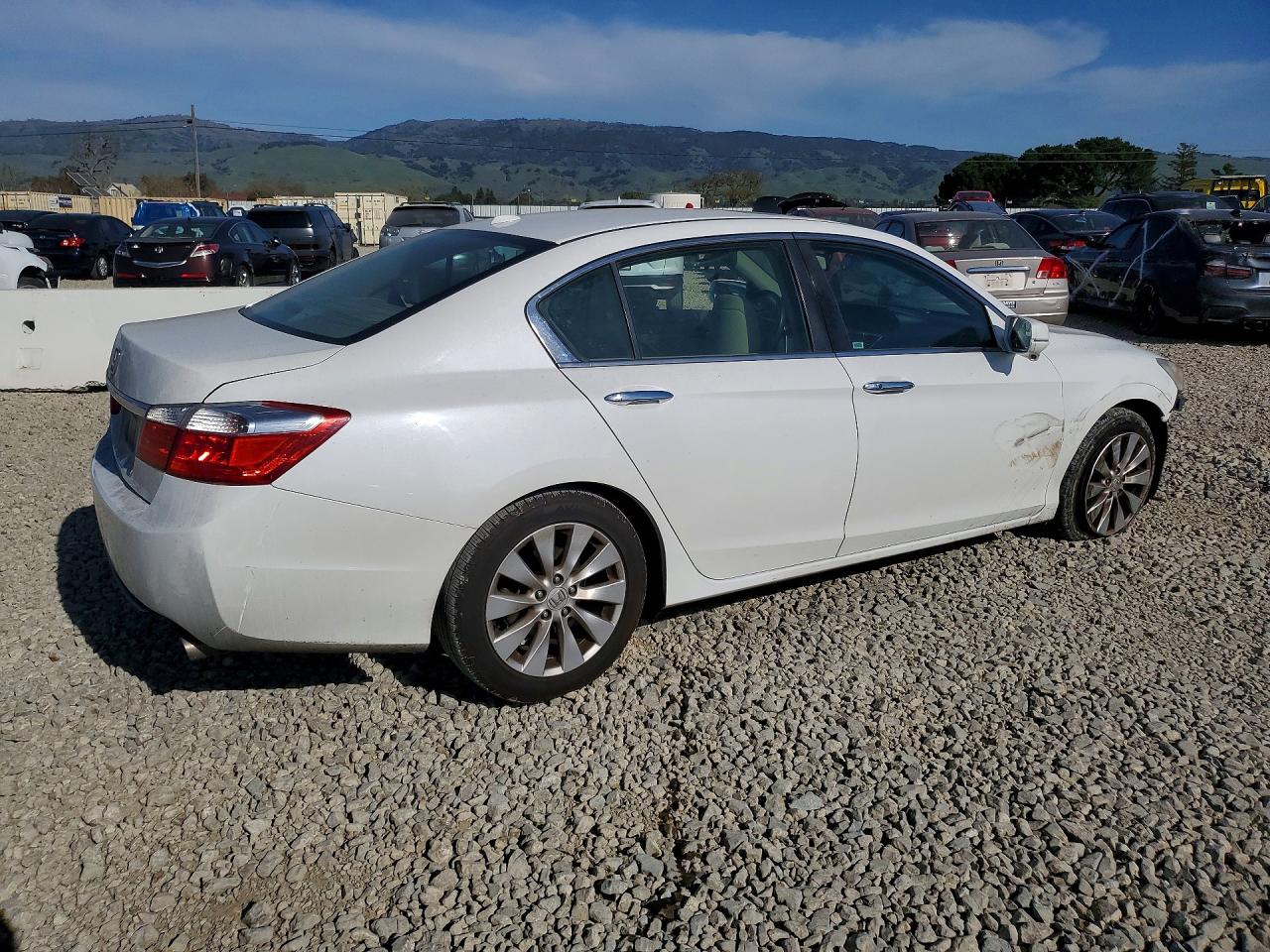 2015 HONDA ACCORD EXL photo 5