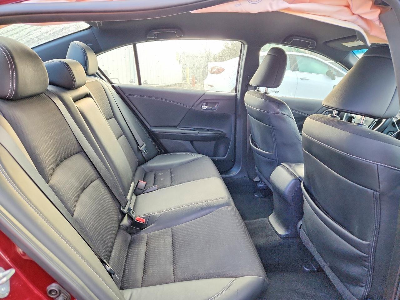 2017 HONDA ACCORD SPORT photo 19