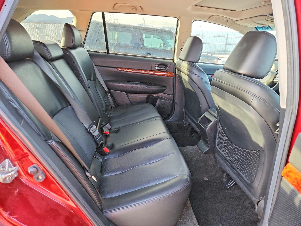 2012 SUBARU OUTBACK 3.6R LIMITED photo 31