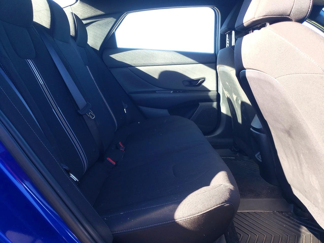2025 HYUNDAI ELANTRA SEL SPORT photo 10