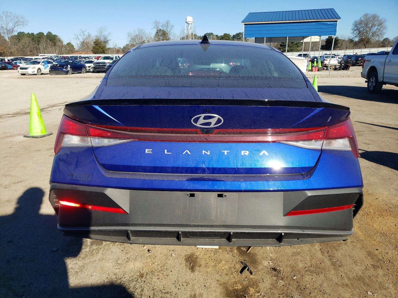 2025 HYUNDAI ELANTRA SEL SPORT photo 6