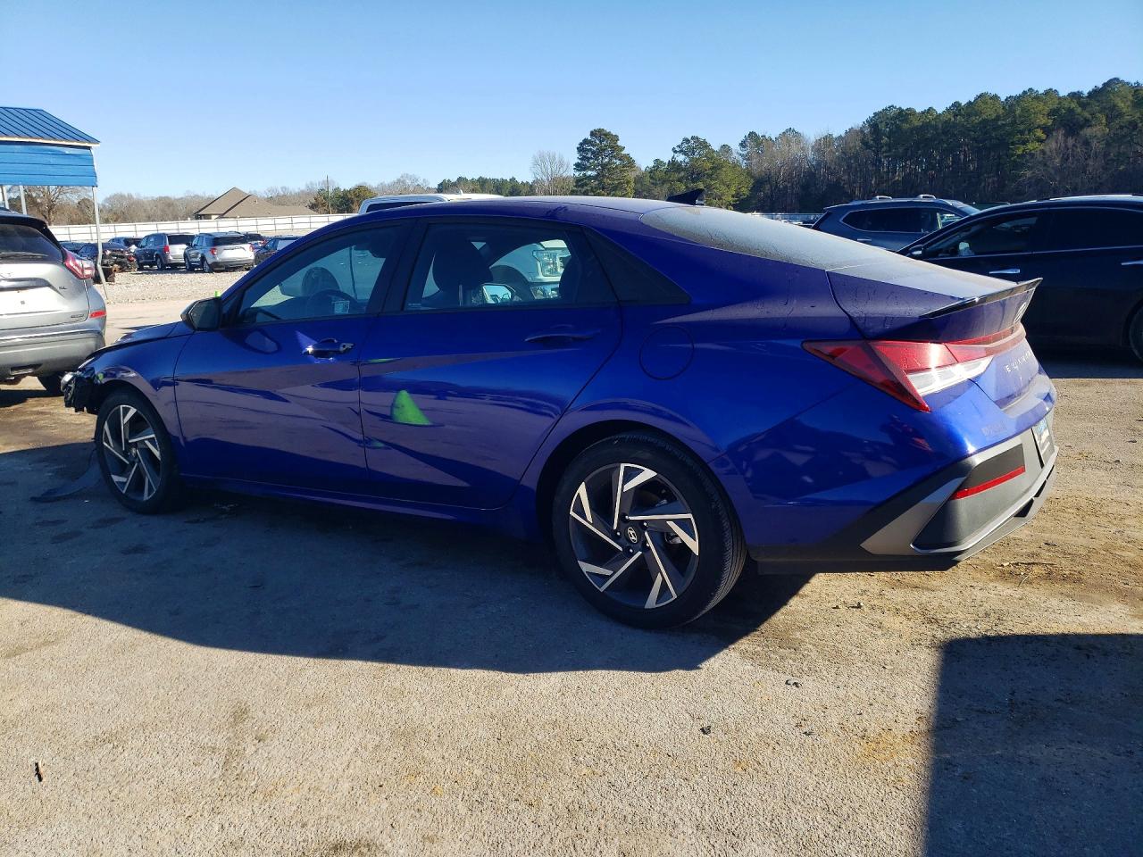 2025 HYUNDAI ELANTRA SEL SPORT photo 2