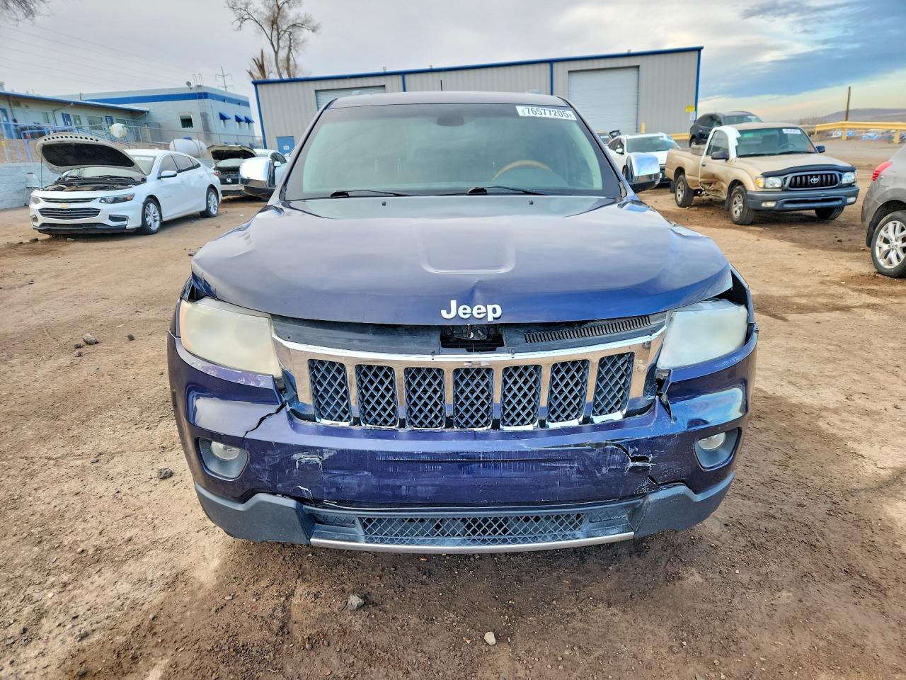 2012 JEEP GRAND CHEROKEE OVERLAND photo 5