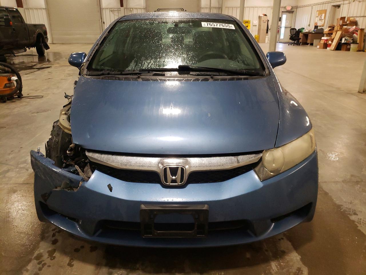 2011 HONDA CIVIC LX photo 5