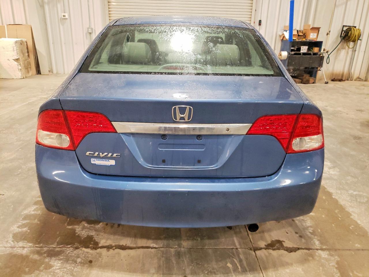 2011 HONDA CIVIC LX photo 6