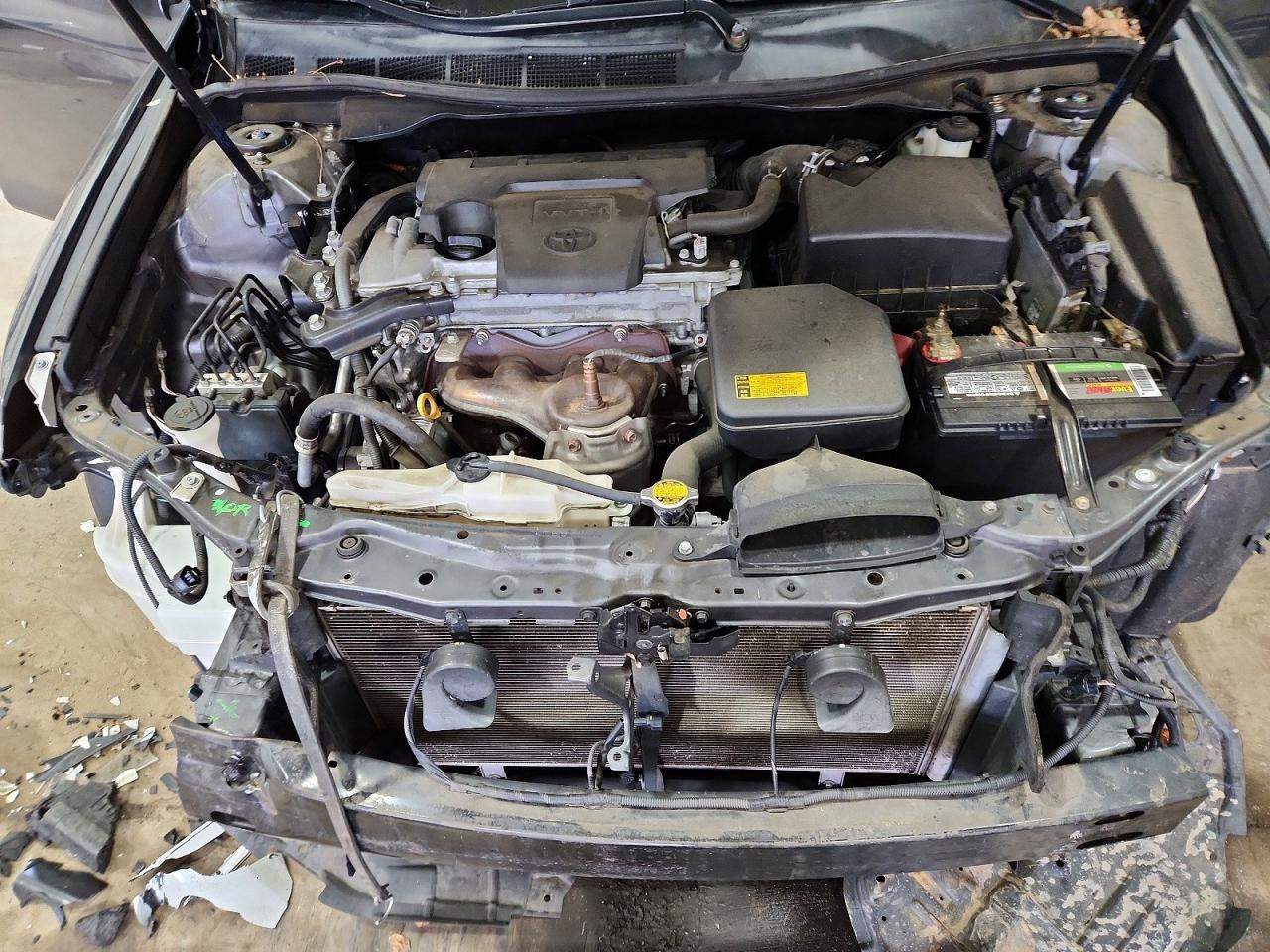 2012 TOYOTA CAMRY photo 11
