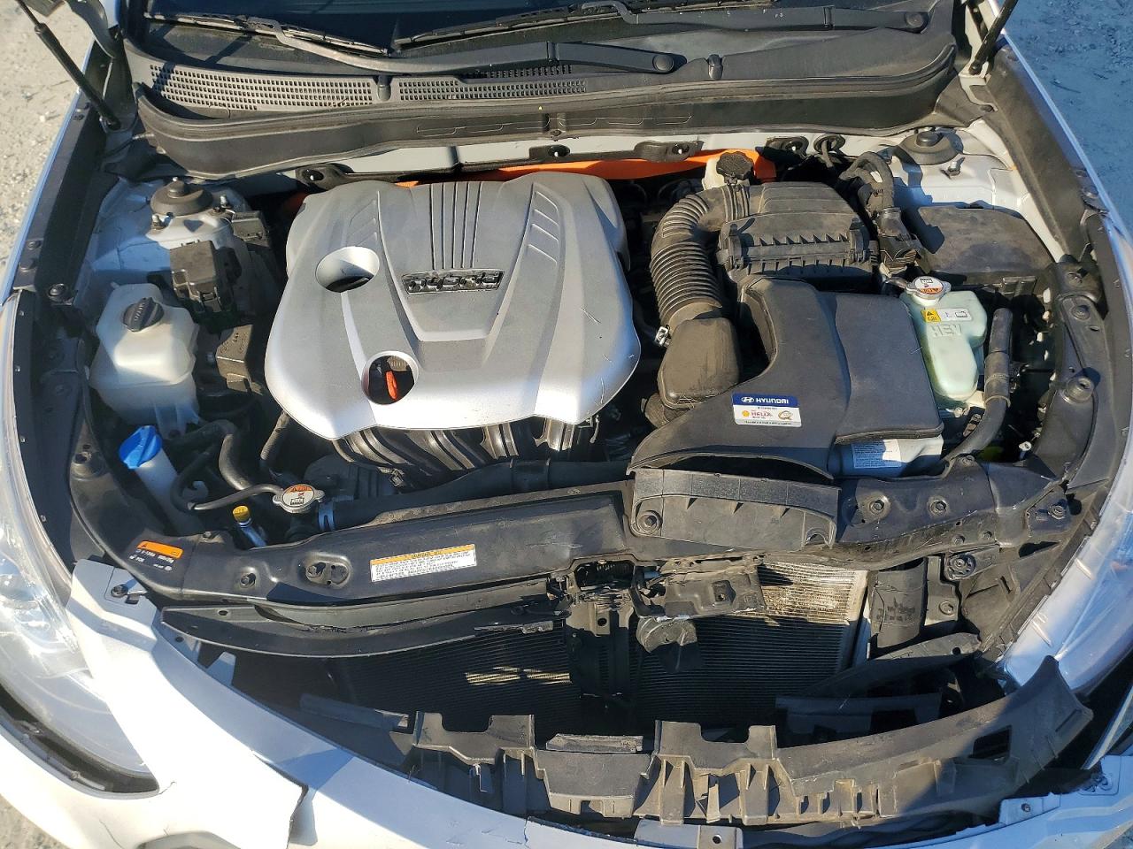 2015 HYUNDAI SONATA HYBRID photo 11
