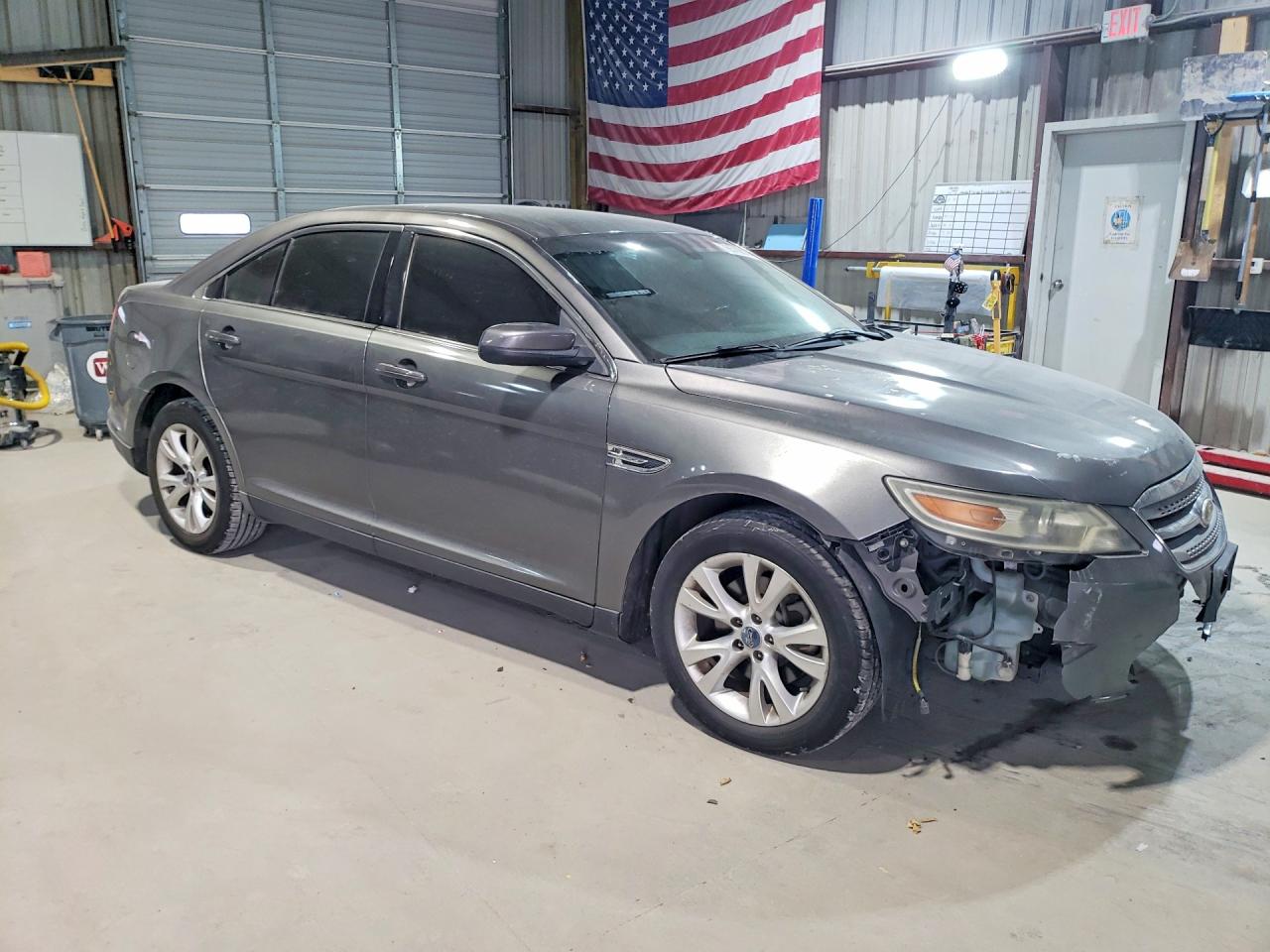 2011 FORD TAURUS SEL photo 4