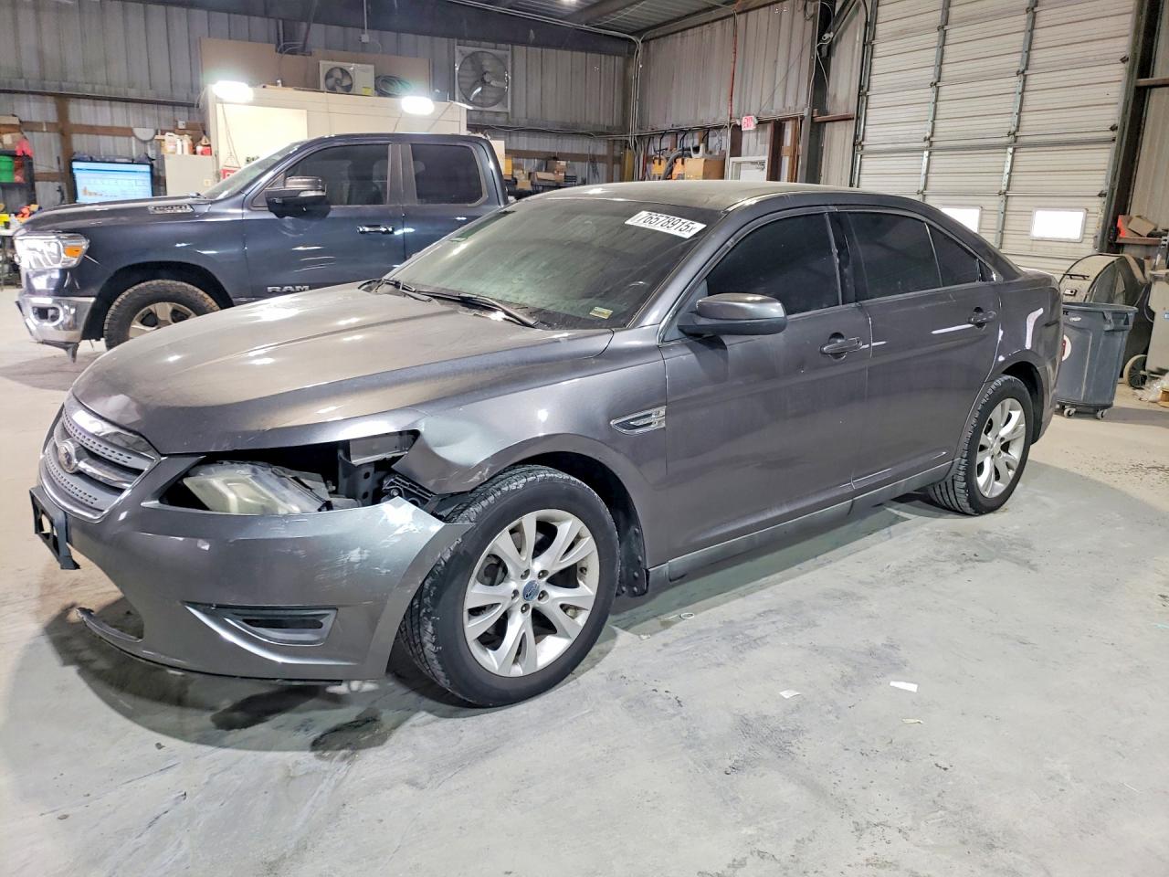 2011 FORD TAURUS