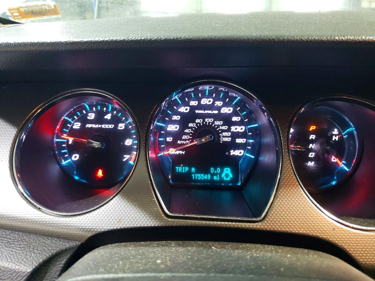 2011 FORD TAURUS SEL photo 9