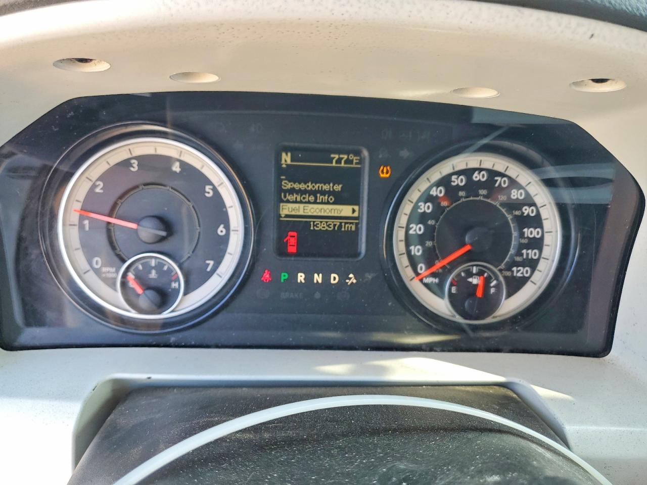 2019 RAM 1500 CLASSIC SLT photo 17
