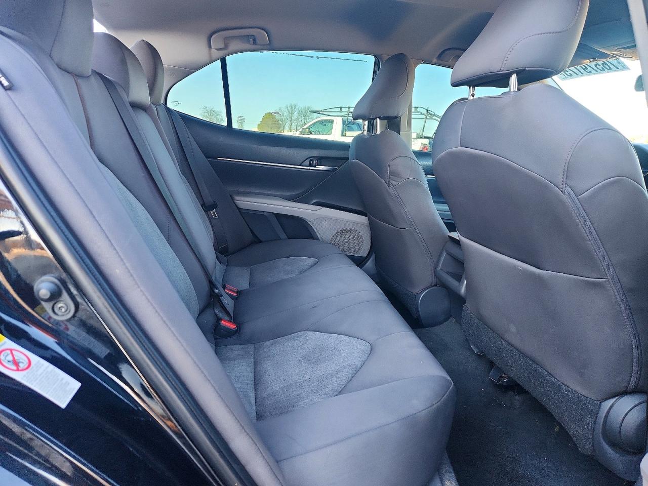 2018 TOYOTA CAMRY L photo 10
