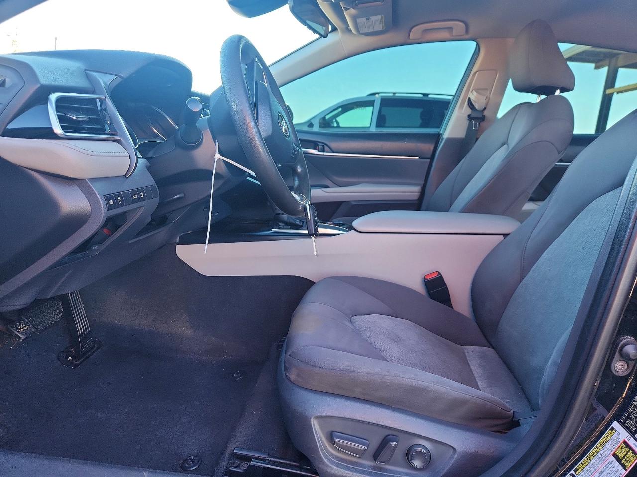 2018 TOYOTA CAMRY L photo 7