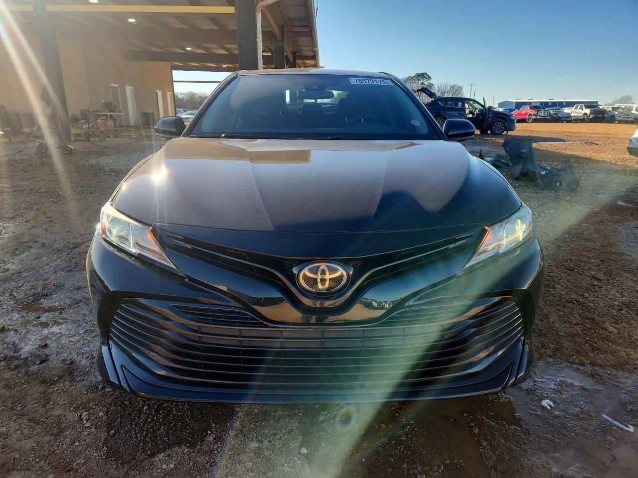 2018 TOYOTA CAMRY L photo 5