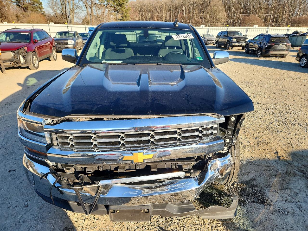2017 CHEVROLET SILVERADO K1500 LT photo 5