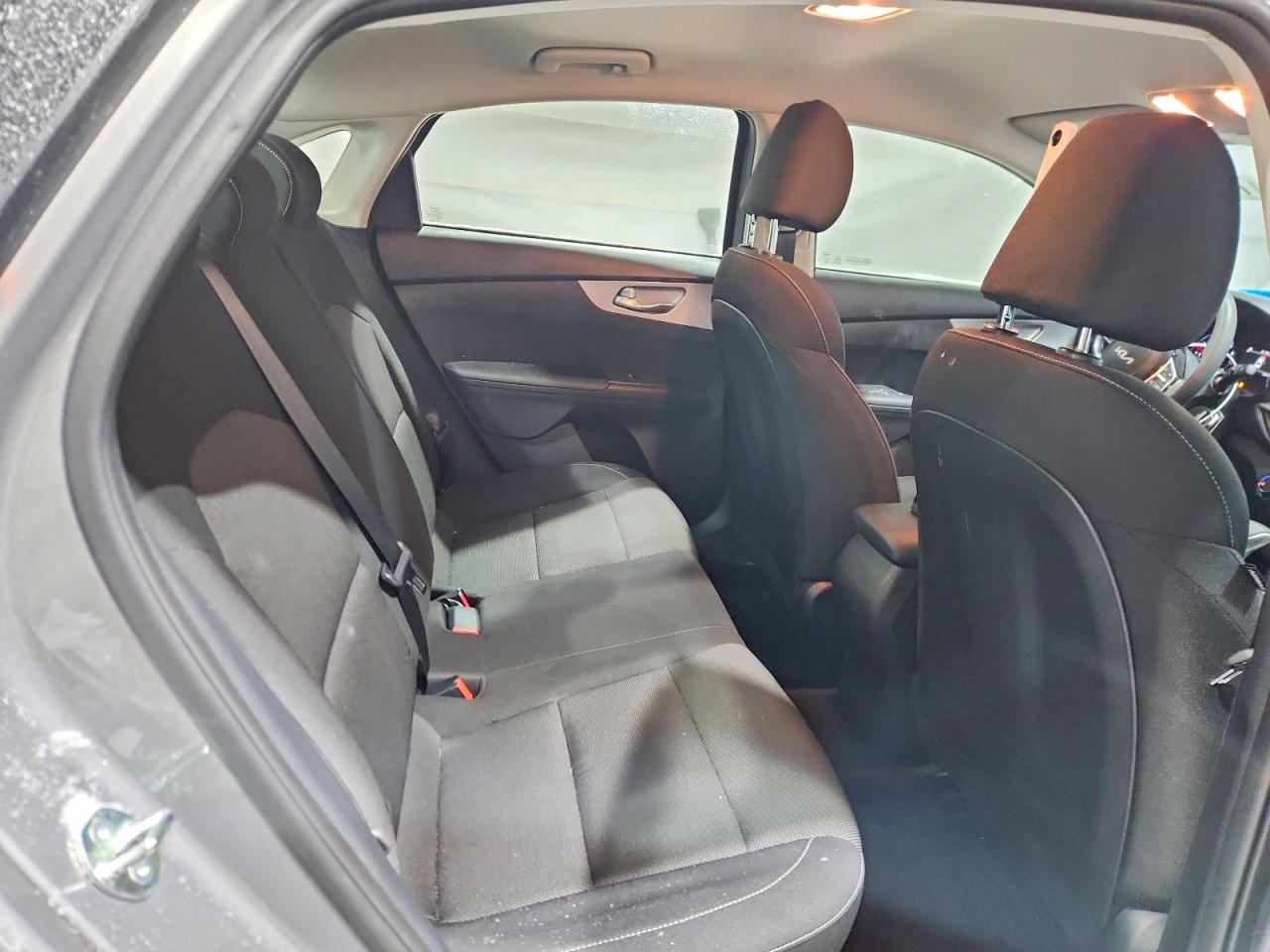 2023 KIA FORTE LX photo 19