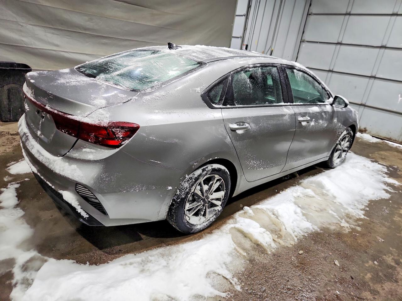 2023 KIA FORTE LX photo 5