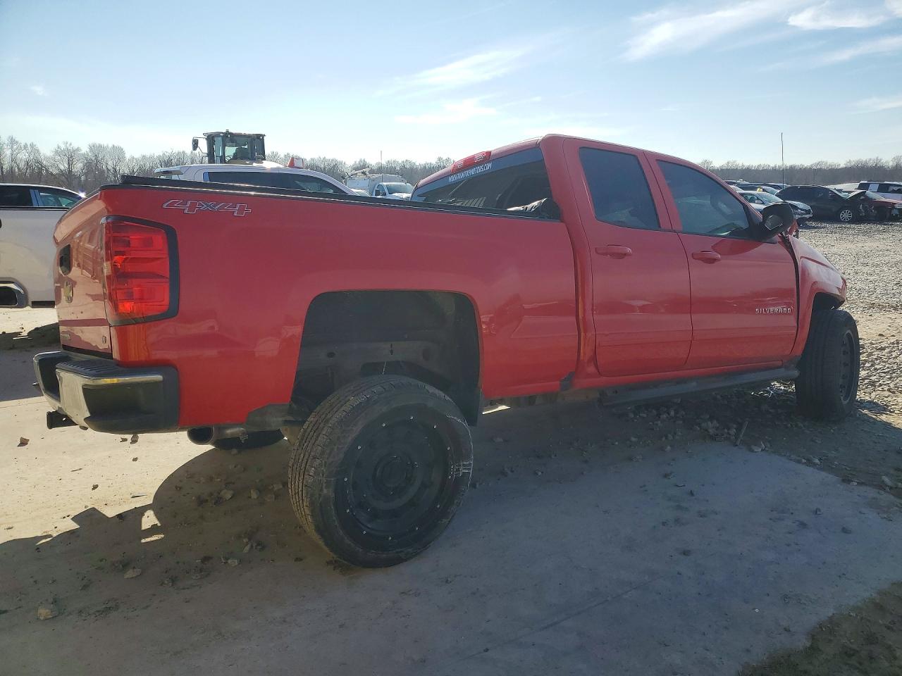 2016 CHEVROLET SILVERADO K1500 LT photo 5