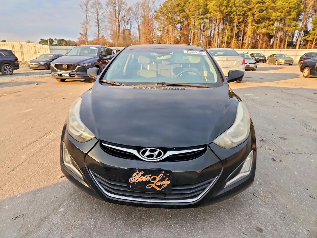 2016 HYUNDAI ELANTRA SE photo 9
