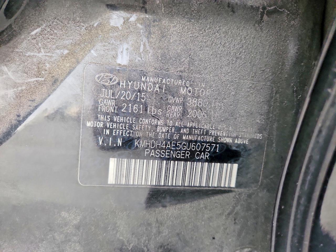 2016 HYUNDAI ELANTRA SE photo 23