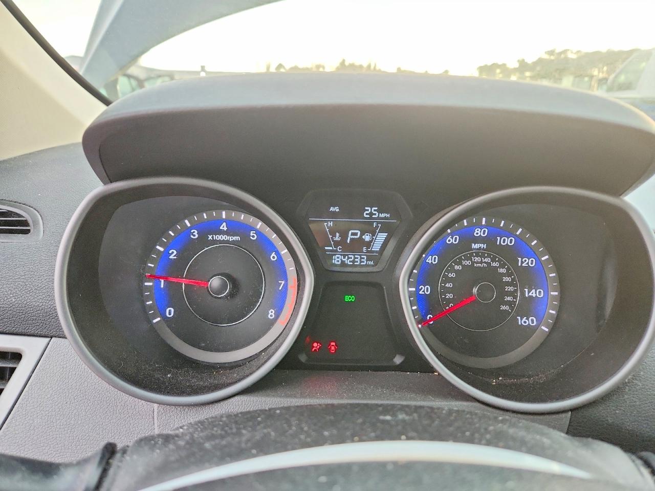 2016 HYUNDAI ELANTRA SE photo 17