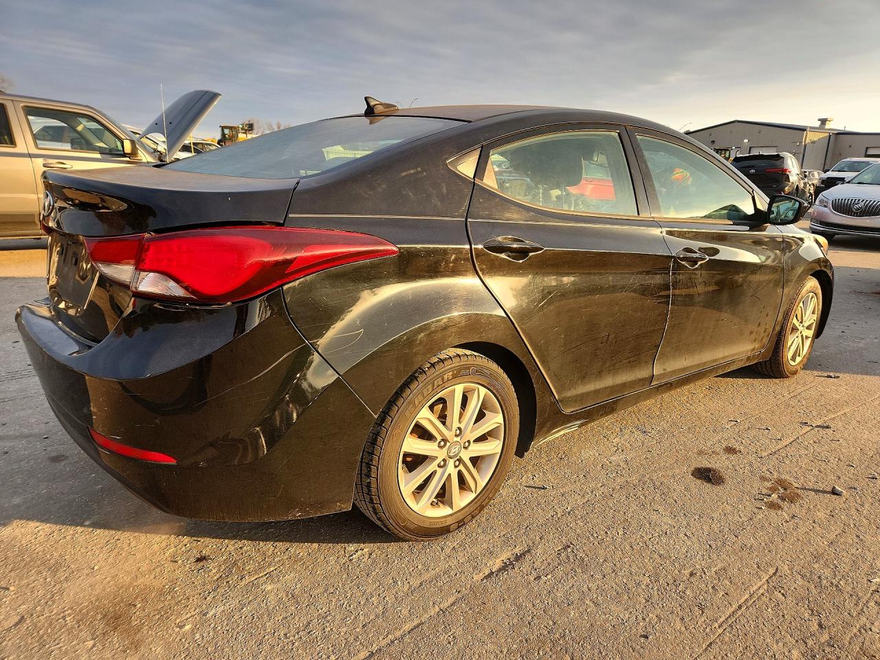 2016 HYUNDAI ELANTRA SE photo 5