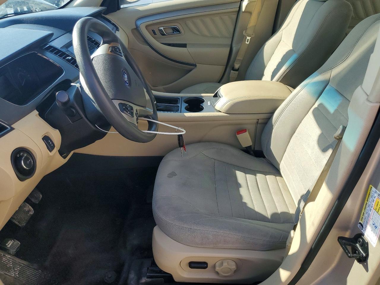 2018 FORD TAURUS SE photo 13