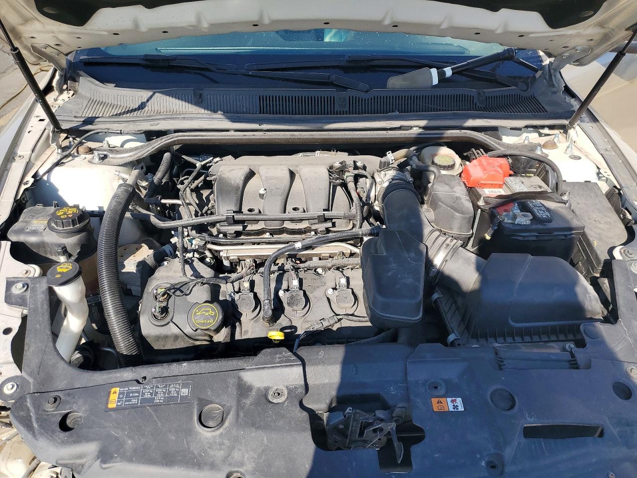 2018 FORD TAURUS SE photo 21
