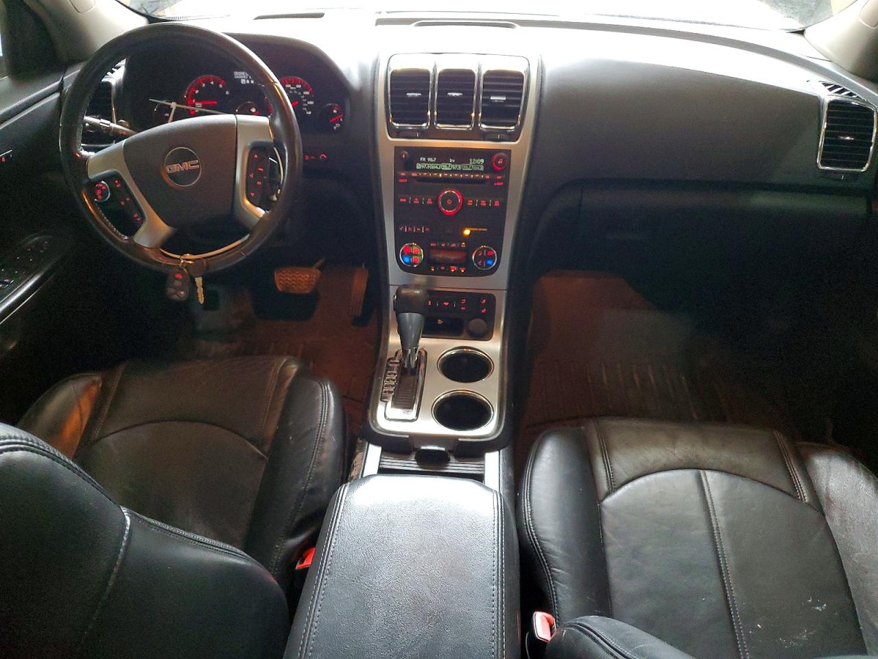2007 GMC ACADIA SLT-2 photo 8