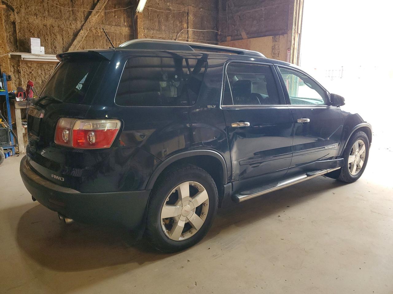 2007 GMC ACADIA SLT-2 photo 3