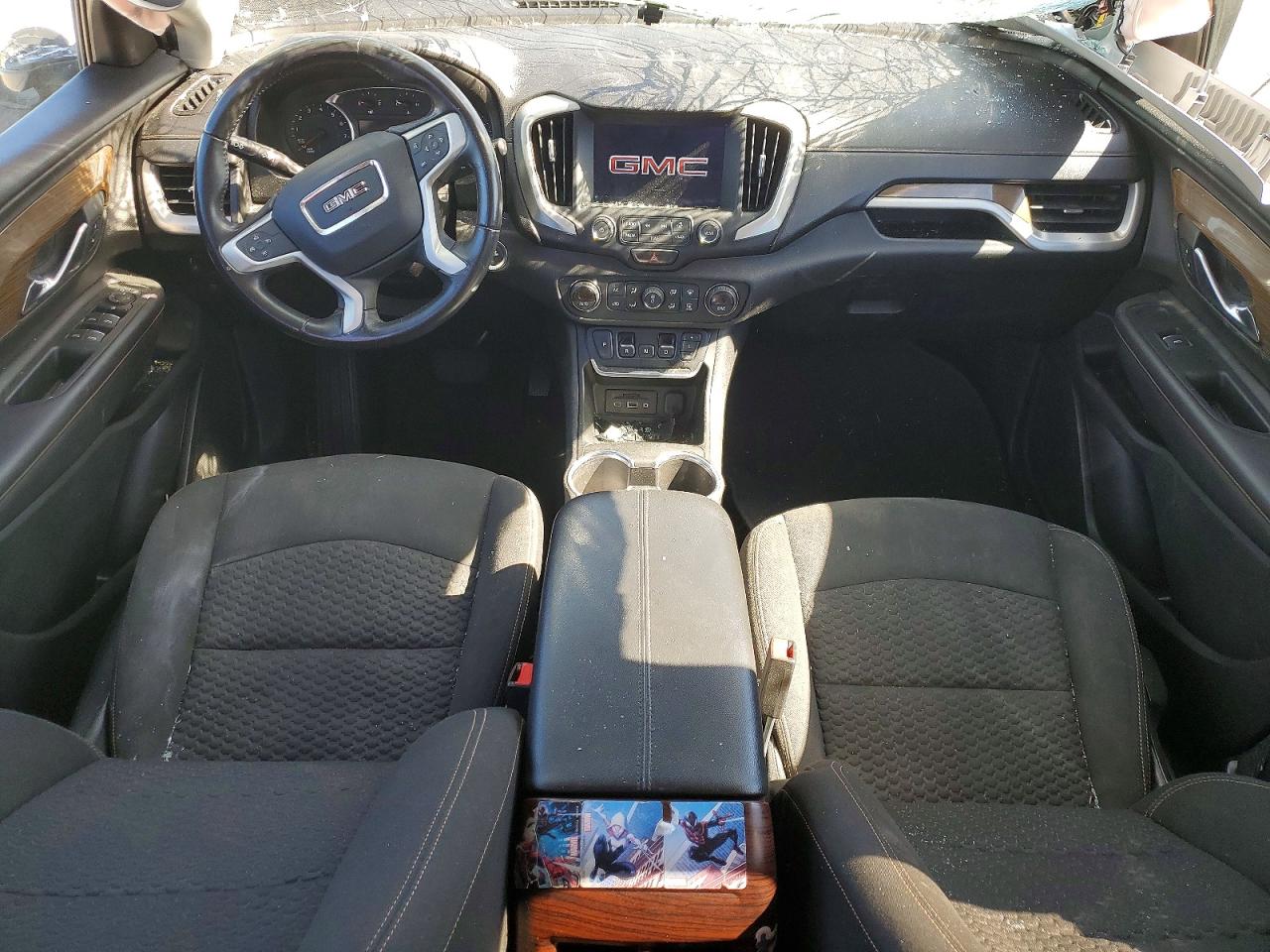 2018 GMC TERRAIN SLE photo 8