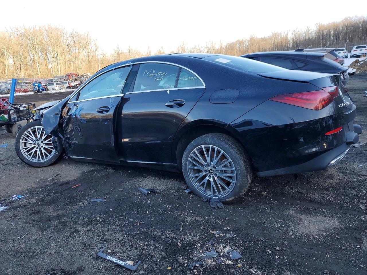 2025 MERCEDES-BENZ CLA 250 4MATIC photo 3