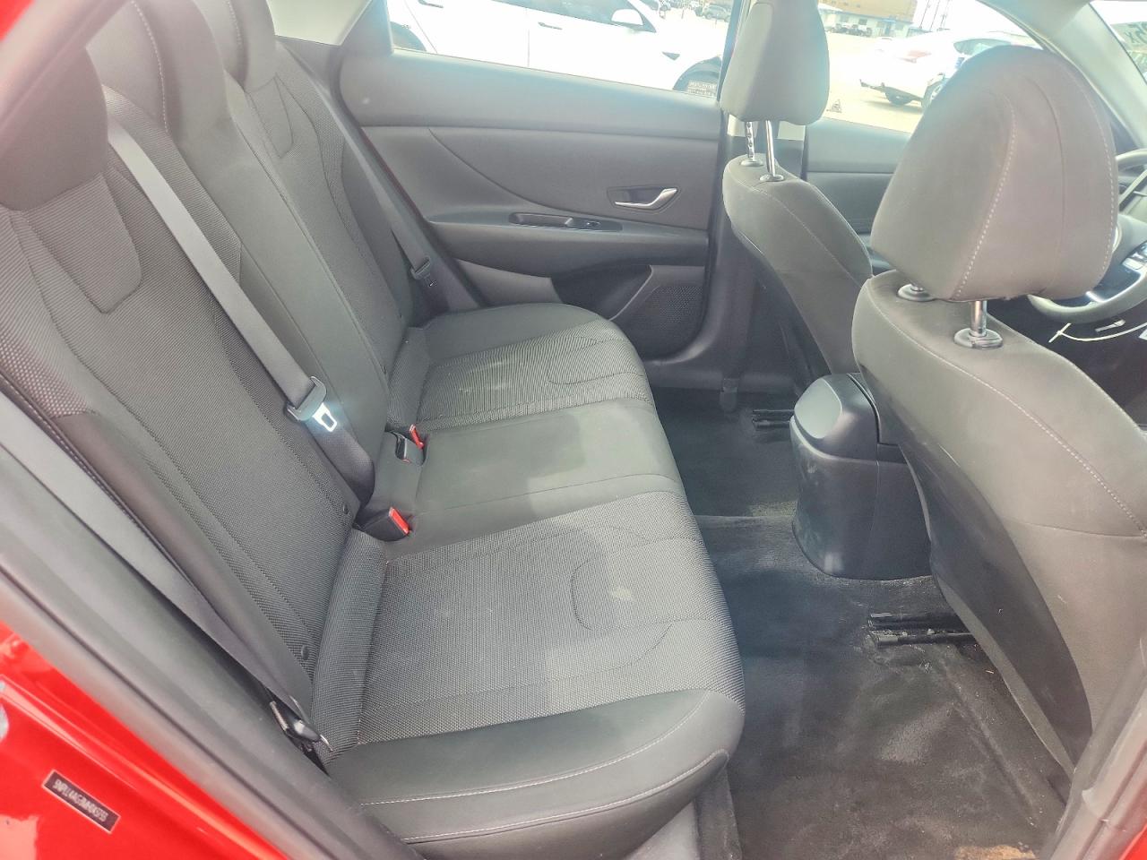 2021 HYUNDAI ELANTRA SE photo 19