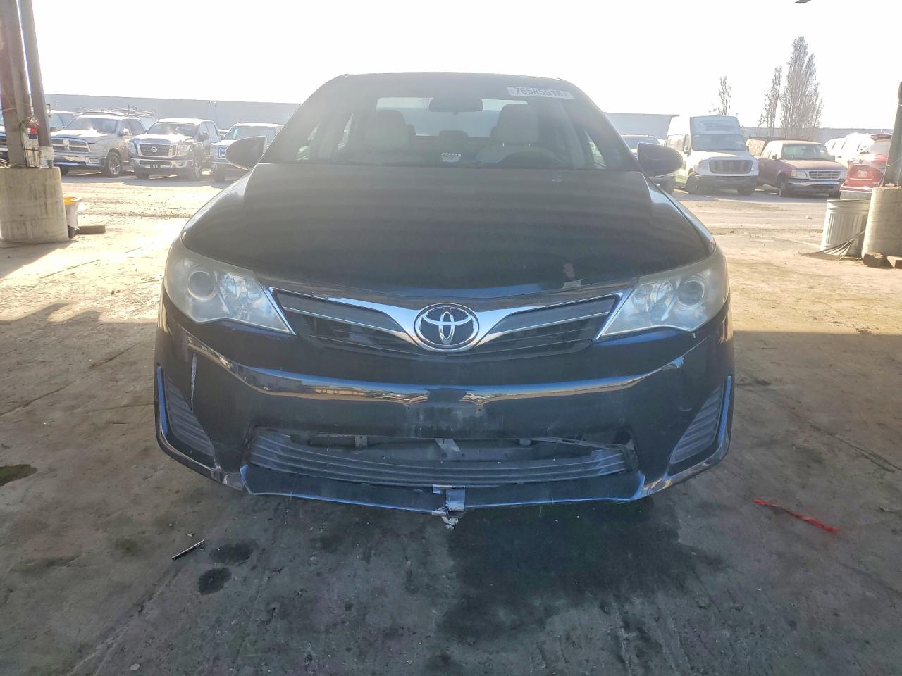 2013 TOYOTA CAMRY photo 5