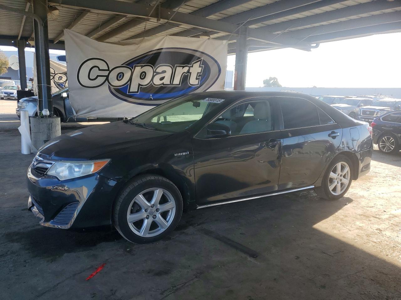 2013 TOYOTA CAMRY