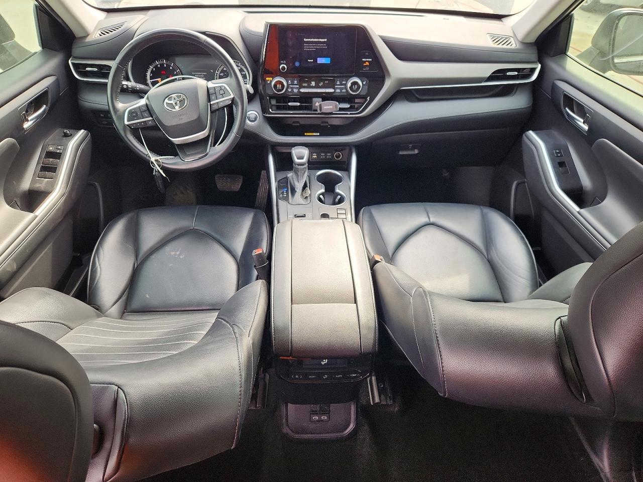 2023 TOYOTA HIGHLANDER XLE photo 22